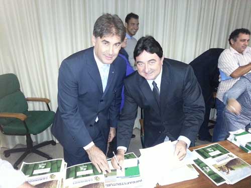 Rondon assina convênio do Programa Caminhos do Desenvolvimento Sucroalcooleiro Rondon assina convênio do Programa Caminhos do Desenvolvimento Sucroalcooleiro