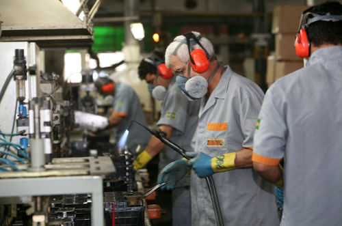 Paraná é o terceiro Estado do país que mais criou empregos em abril Paraná é o terceiro Estado do país que mais criou empregos em abril